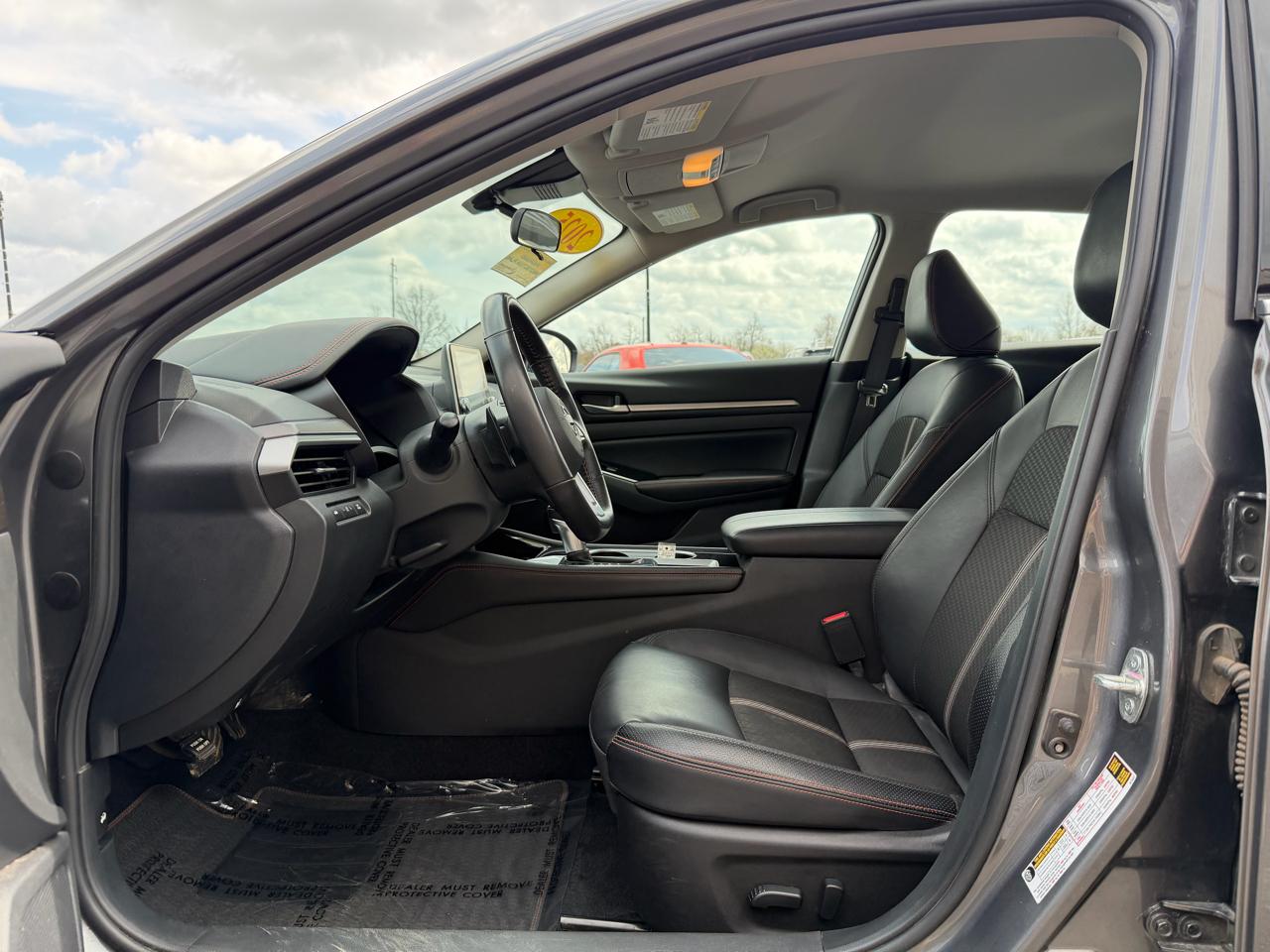 Nissan Altima SR FWD 2025