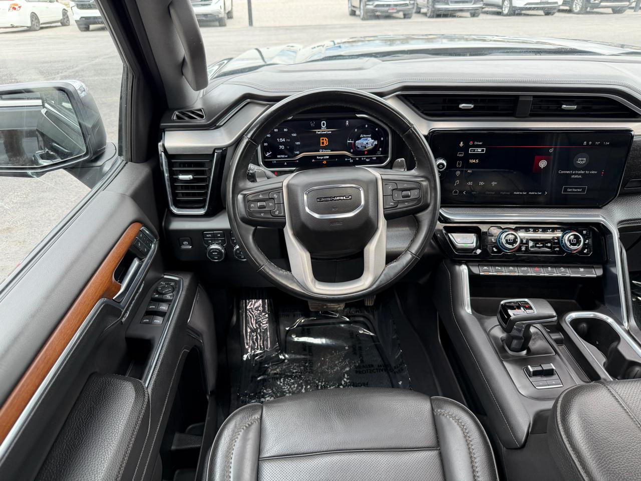 GMC Sierra 1500 4WD Crew Cab 147" Denali 2023