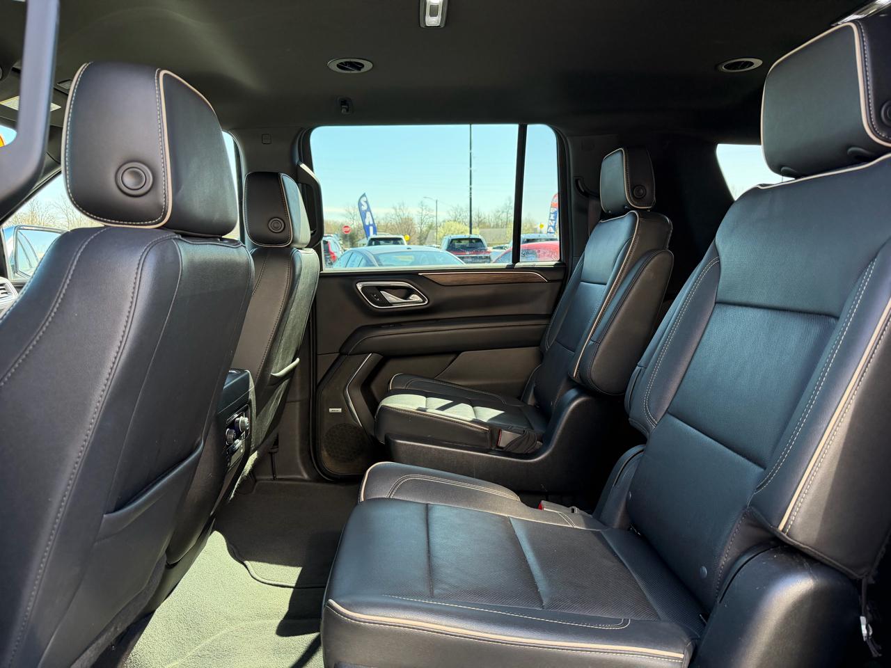 Chevrolet Suburban 4WD 4dr Premier 2023