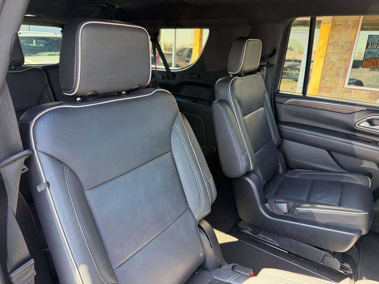 Chevrolet Suburban 4WD 4dr Premier 2023