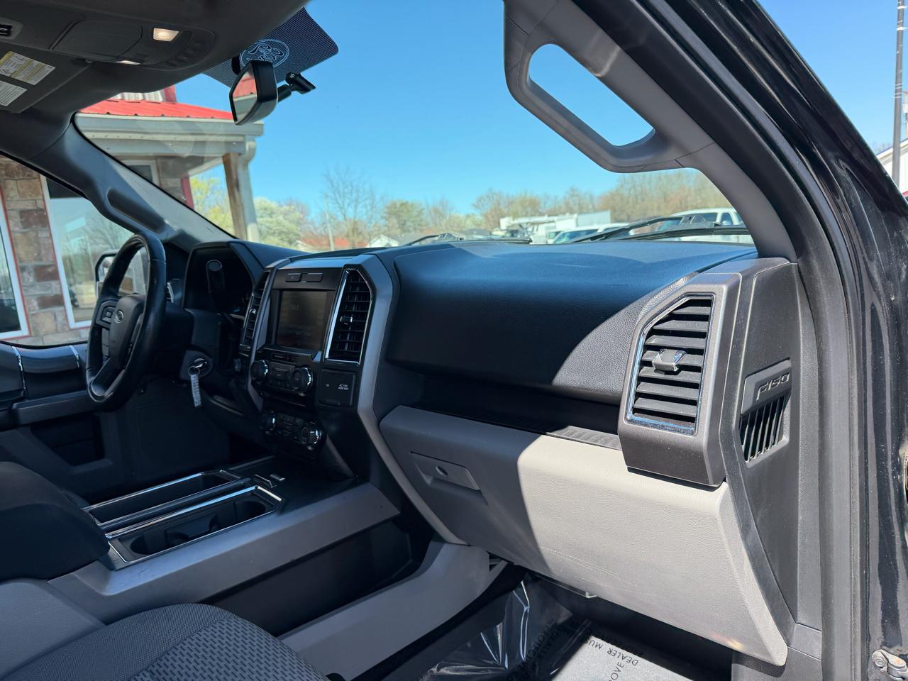 Ford F-150 Supercab 157" 4WD XLT 2015