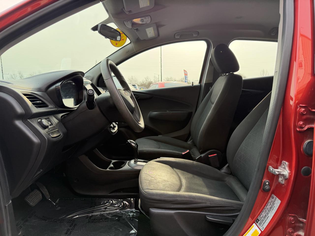 Chevrolet Spark 4dr HB CVT LS 2021