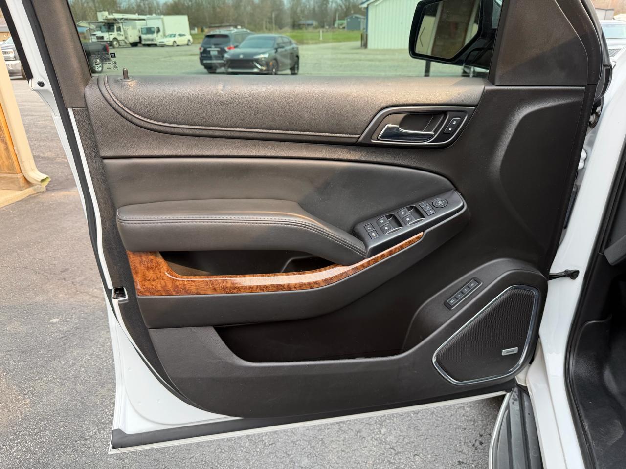 Chevrolet Suburban 4WD 4dr 1500 Premier 2017