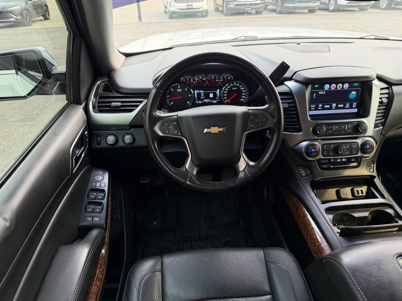 Chevrolet Suburban 4WD 4dr 1500 Premier 2017