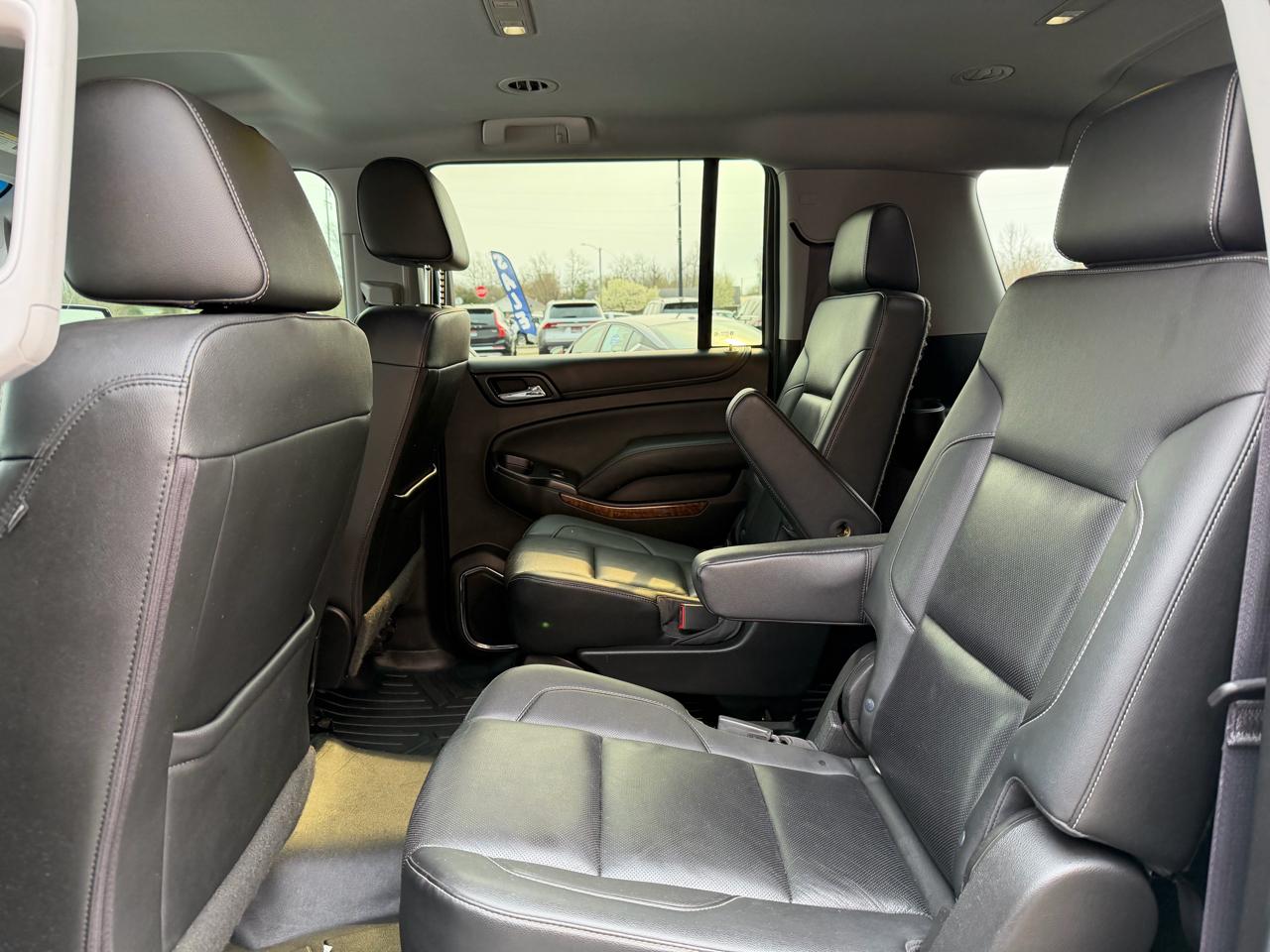 Chevrolet Suburban 4WD 4dr 1500 Premier 2017