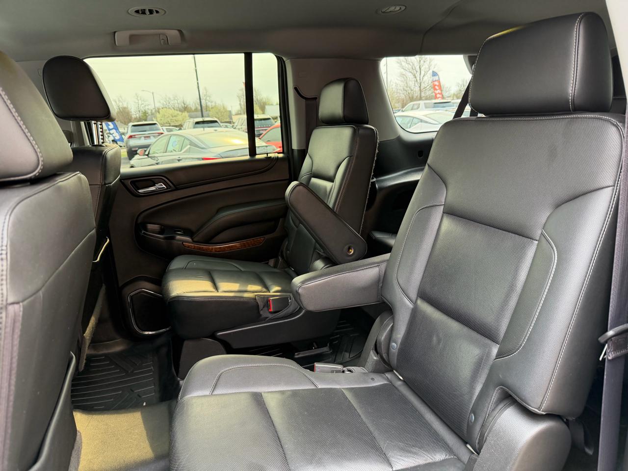 Chevrolet Suburban 4WD 4dr 1500 Premier 2017
