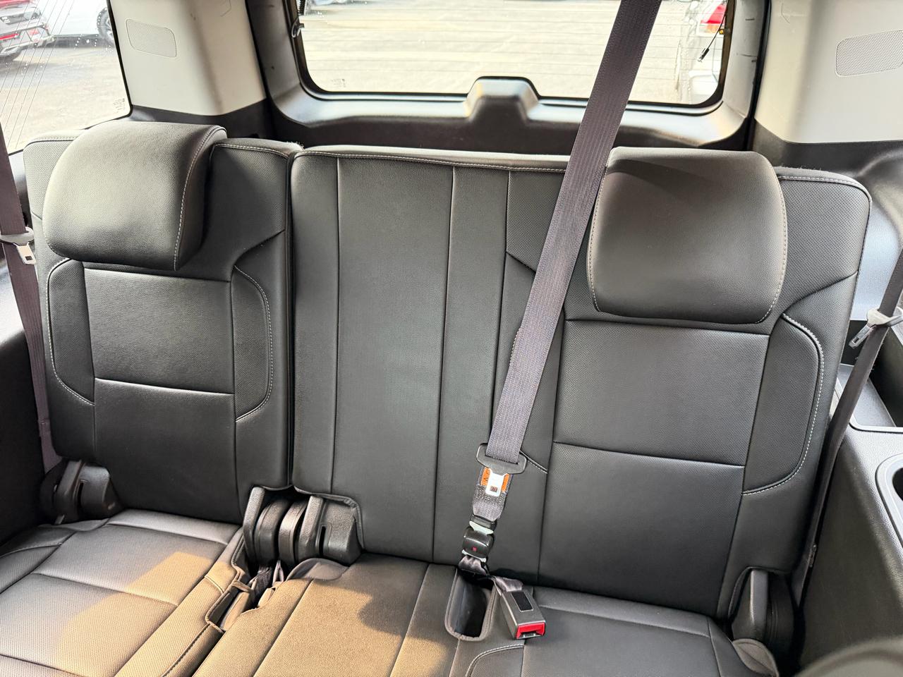 Chevrolet Suburban 4WD 4dr 1500 Premier 2017