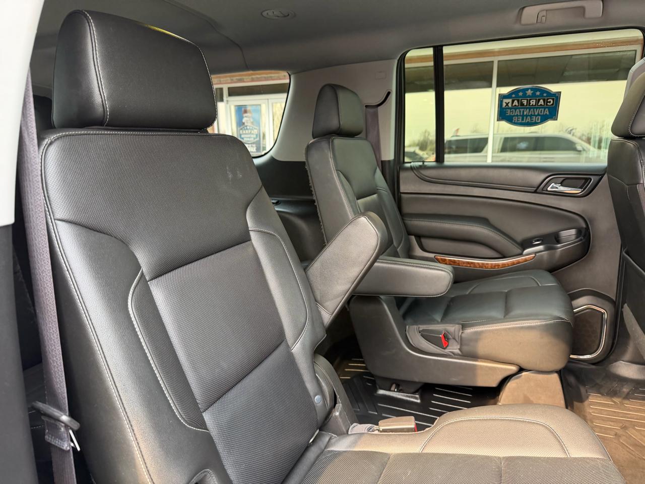 Chevrolet Suburban 4WD 4dr 1500 Premier 2017