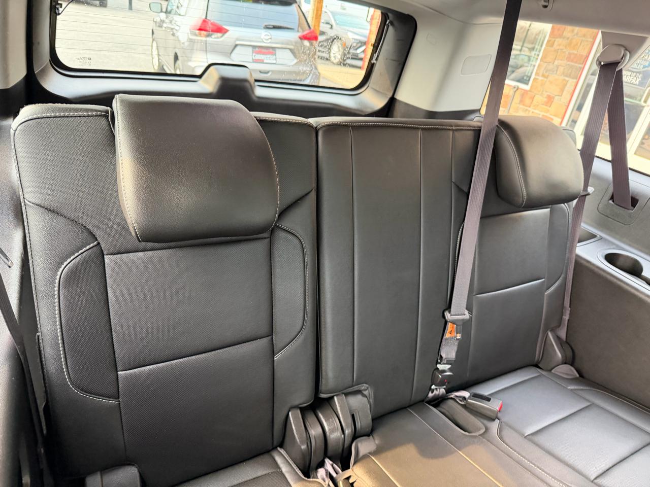 Chevrolet Suburban 4WD 4dr 1500 Premier 2017