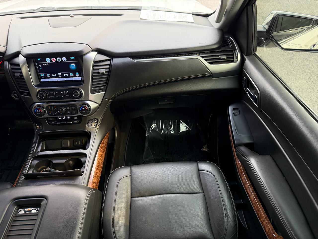 Chevrolet Suburban 4WD 4dr 1500 Premier 2017