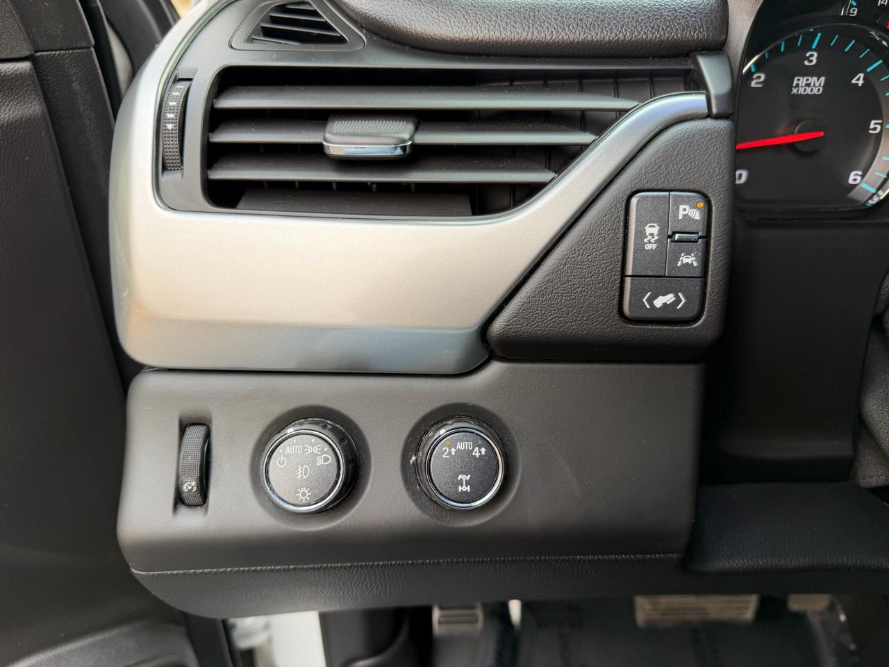 Chevrolet Suburban 4WD 4dr 1500 Premier 2017