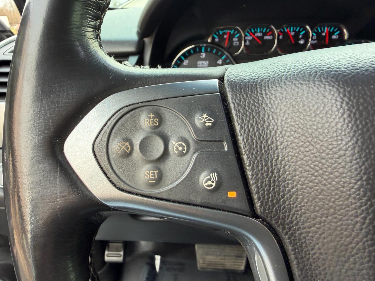 Chevrolet Suburban 4WD 4dr 1500 Premier 2017