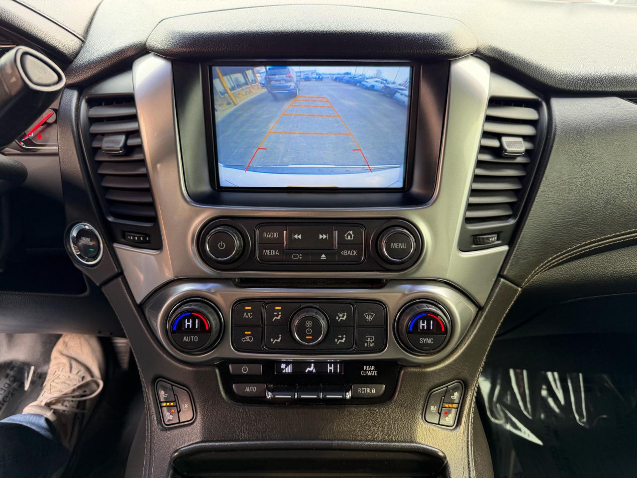 Chevrolet Suburban 4WD 4dr 1500 Premier 2017