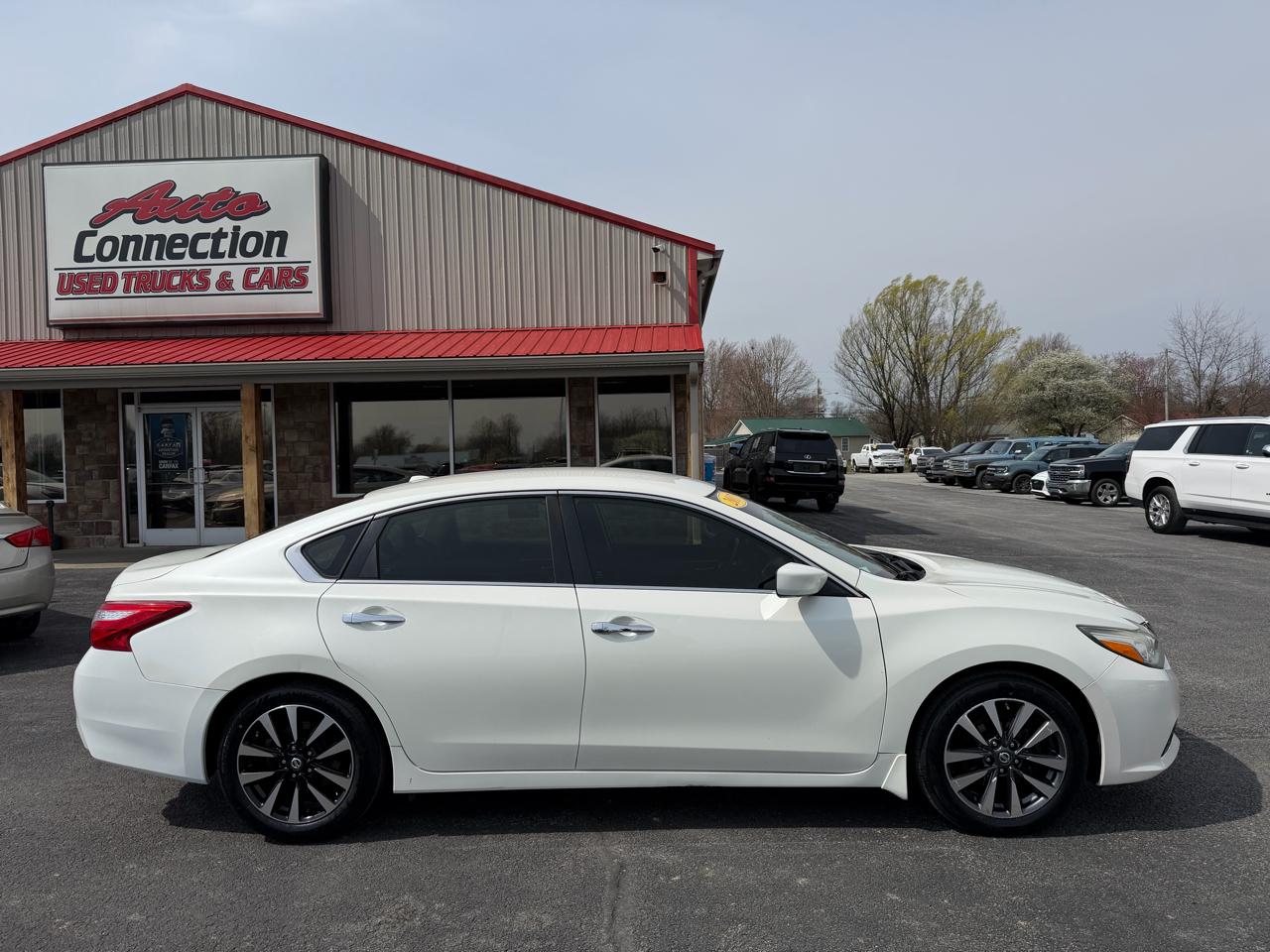 Nissan Altima 2.5 SV Sedan 2017
