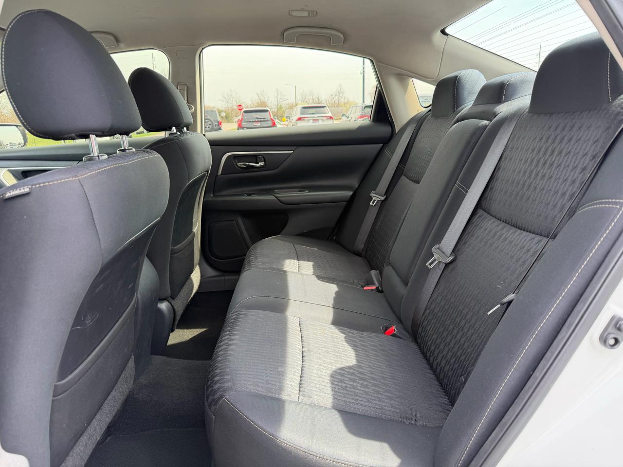 Nissan Altima 2.5 SV Sedan 2017