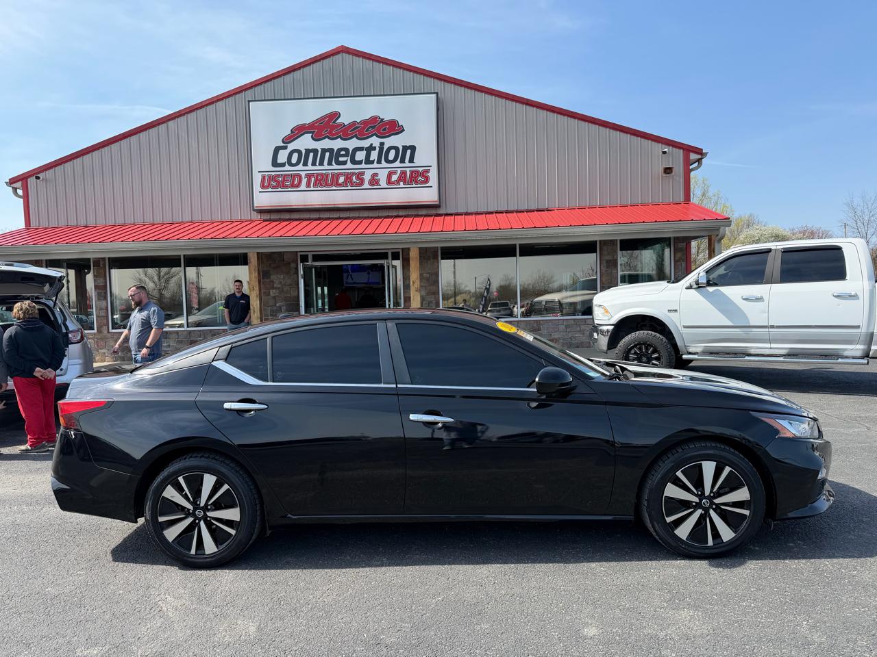 Nissan Altima 2.5 SV Sedan 2021