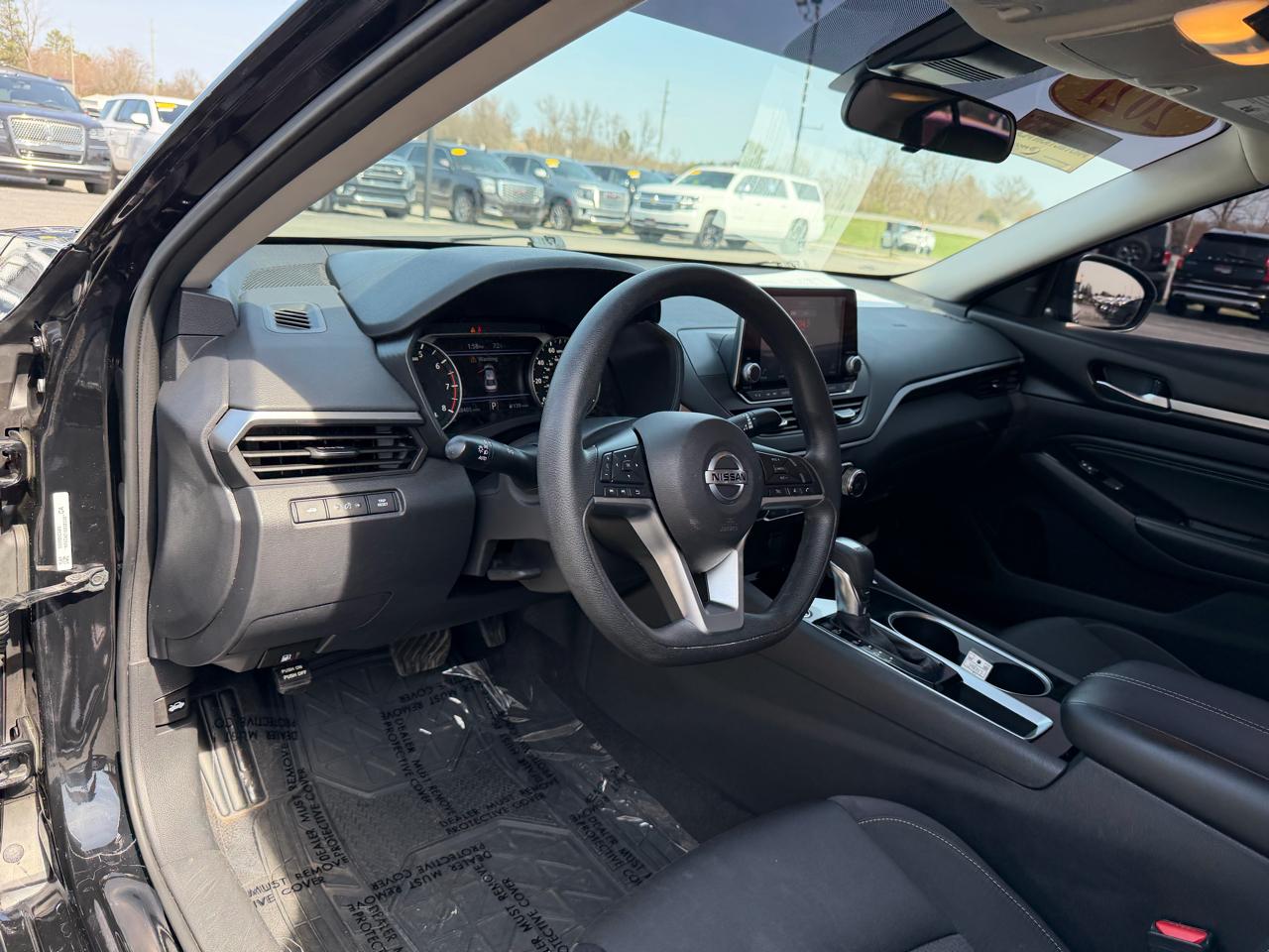 Nissan Altima 2.5 SV Sedan 2021