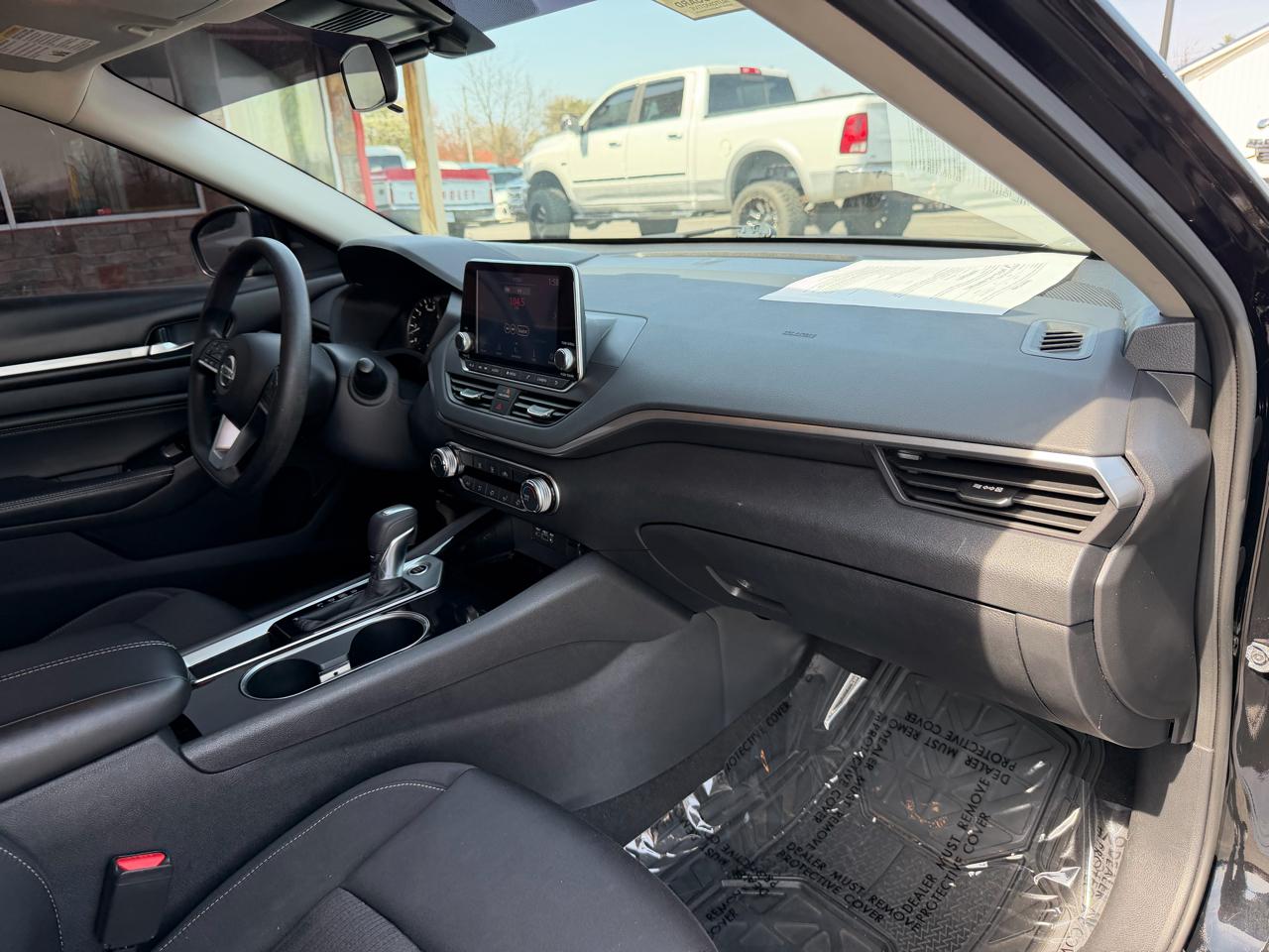 Nissan Altima 2.5 SV Sedan 2021