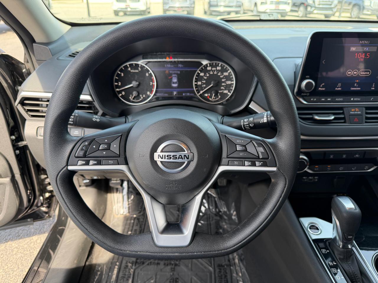 Nissan Altima 2.5 SV Sedan 2021