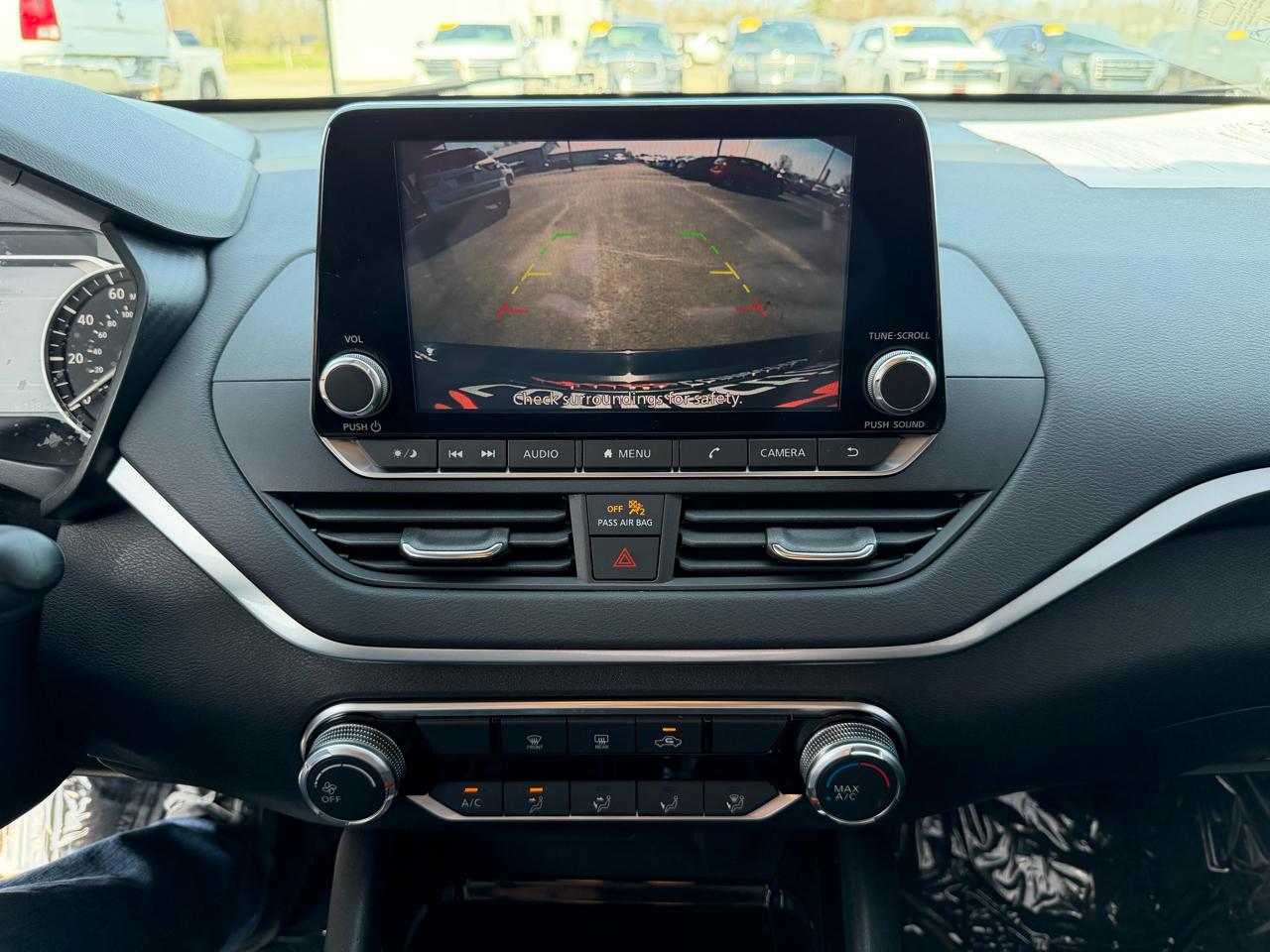 Nissan Altima 2.5 SV Sedan 2021