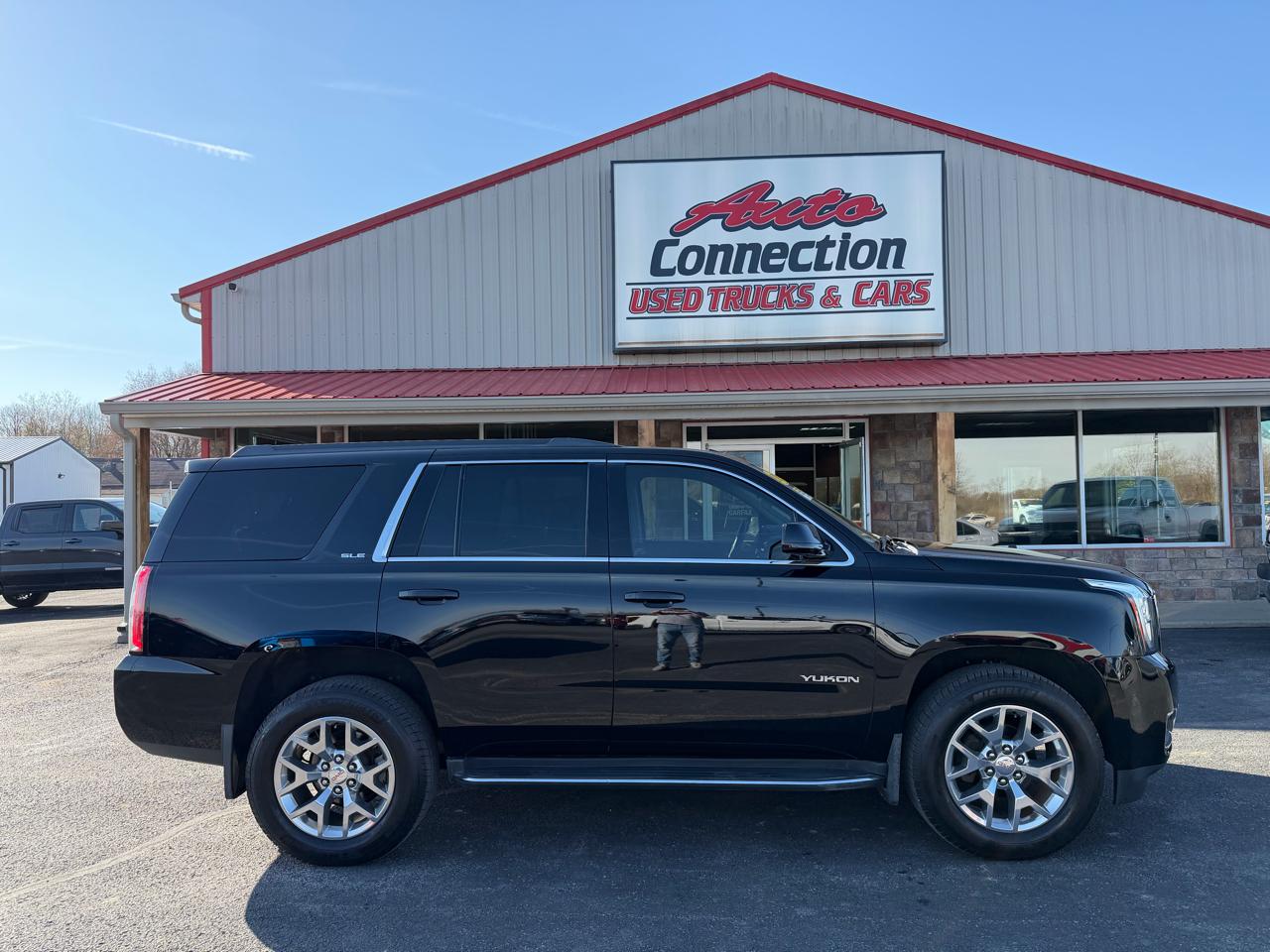 GMC Yukon 4WD 4dr SLE 2019