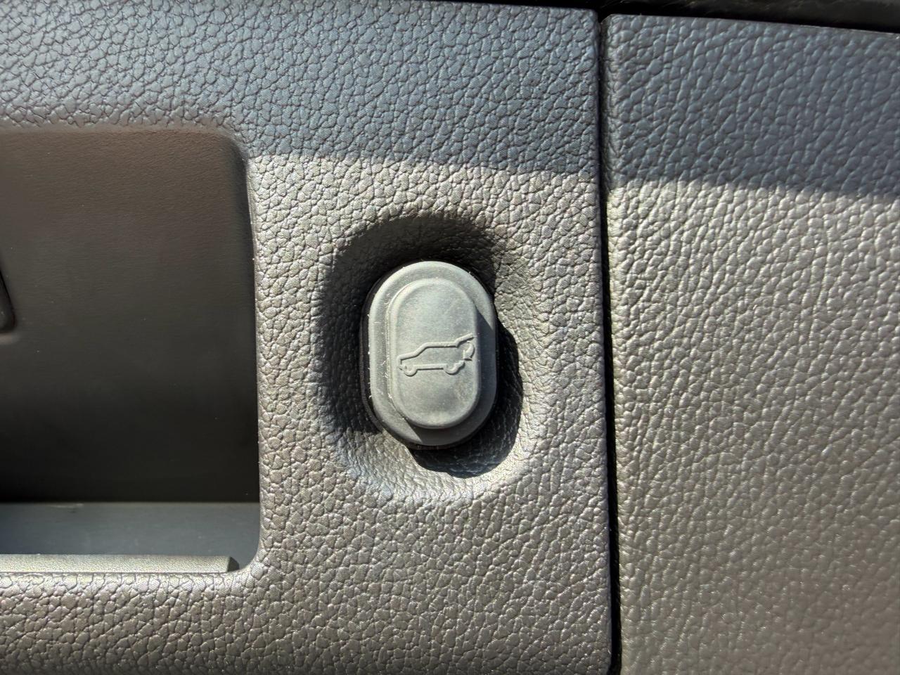 GMC Yukon 4WD 4dr SLE 2019