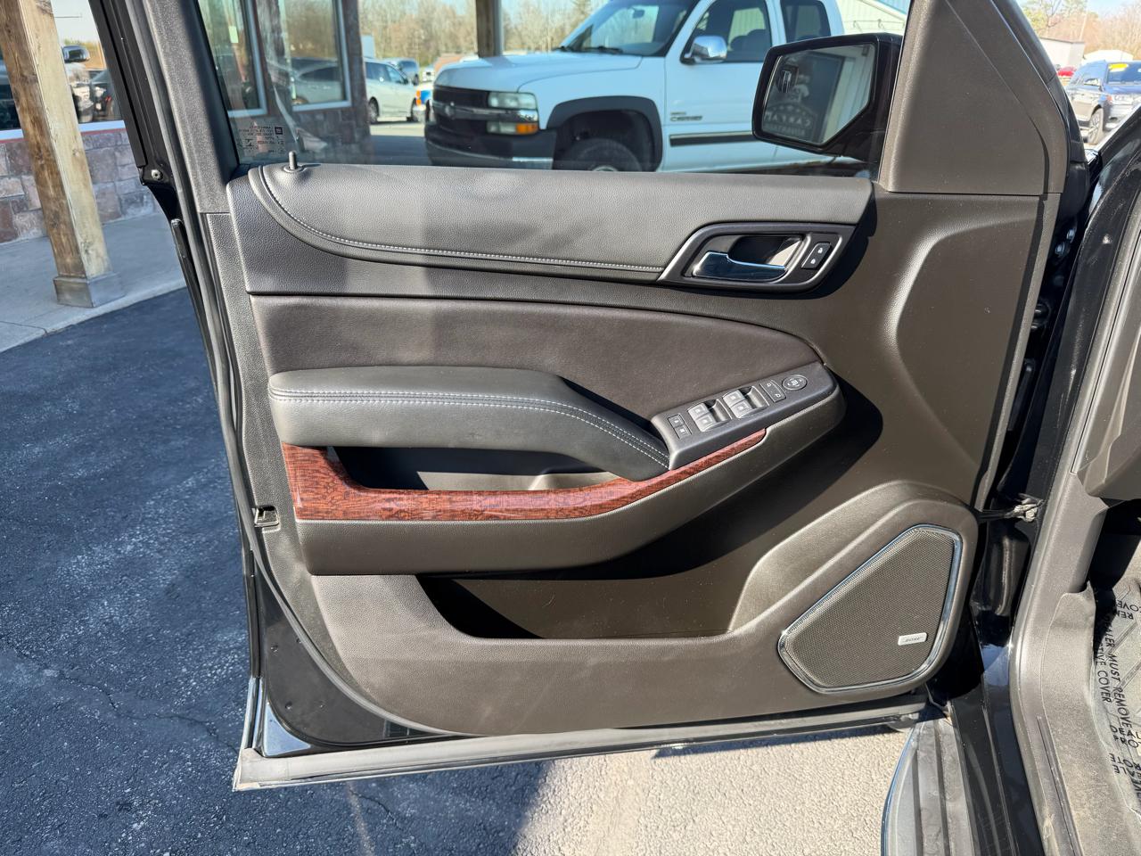 GMC Yukon 4WD 4dr SLE 2019