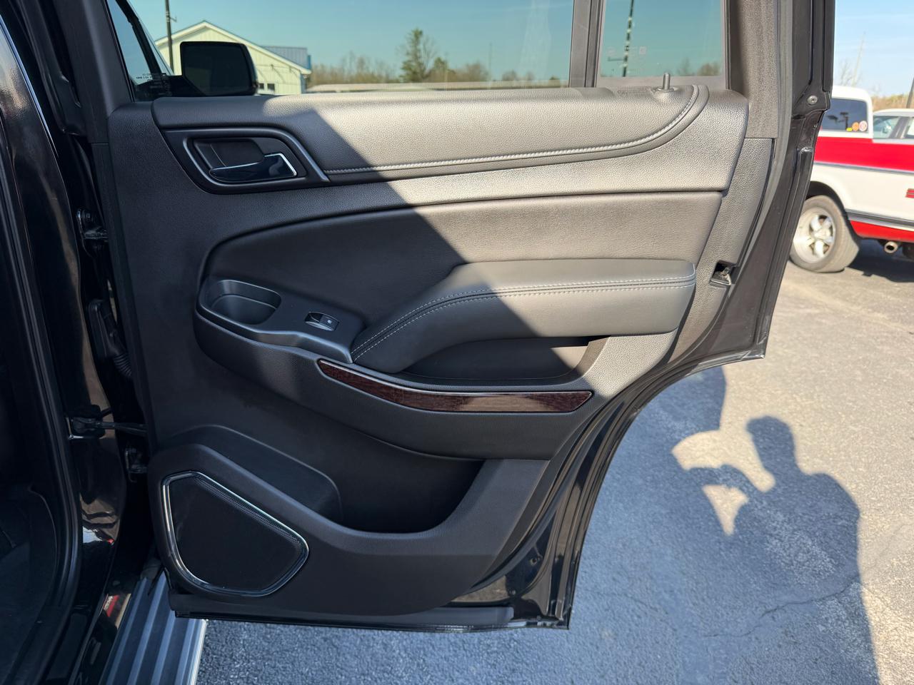 GMC Yukon 4WD 4dr SLE 2019