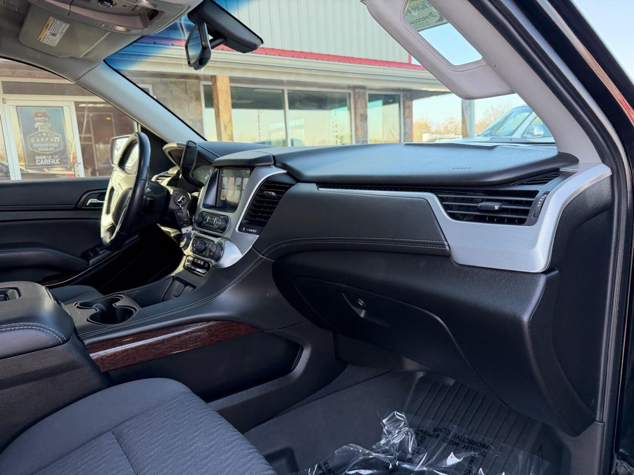 GMC Yukon 4WD 4dr SLE 2019