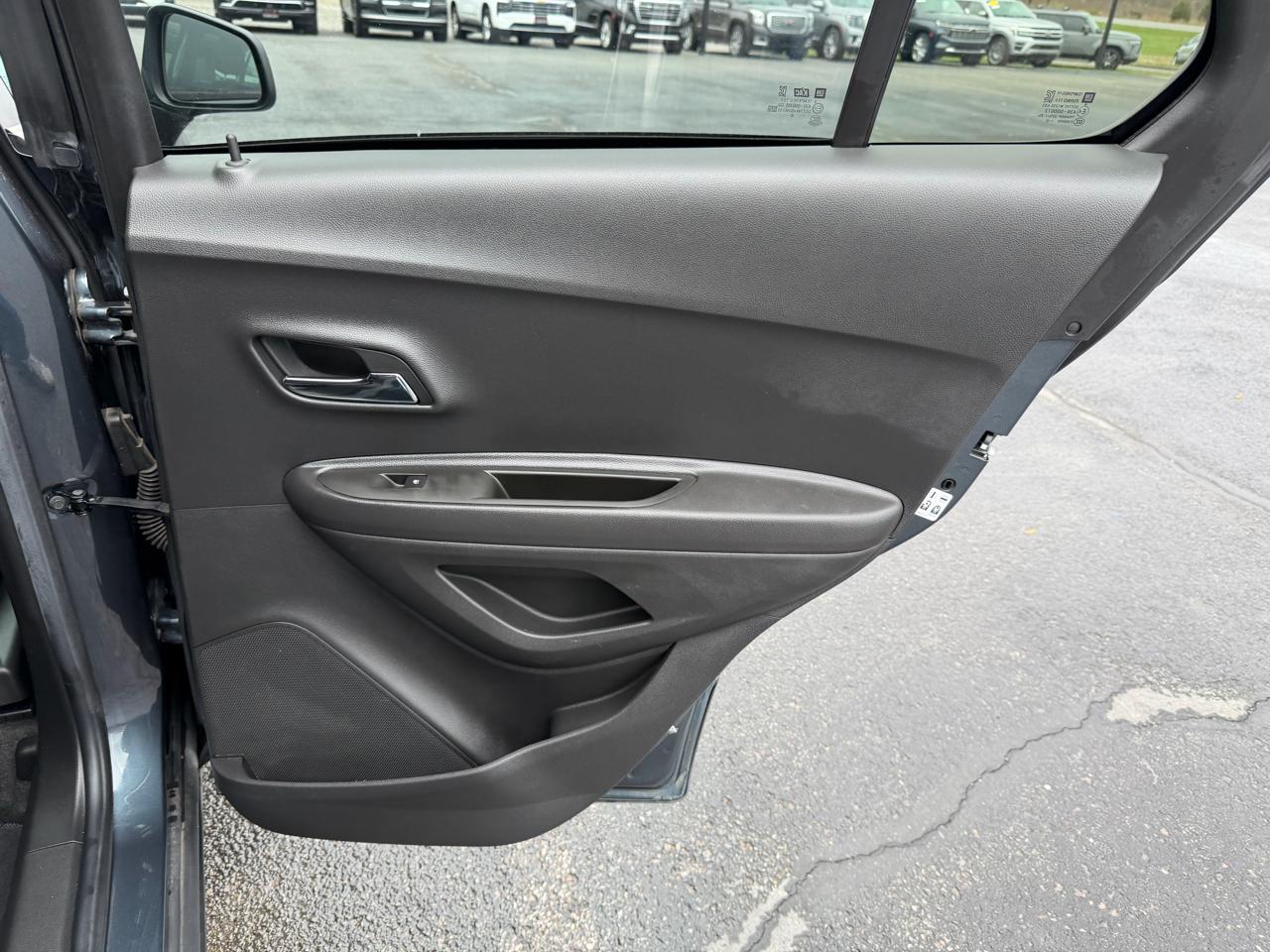 Chevrolet Trax FWD 4dr LT 2021