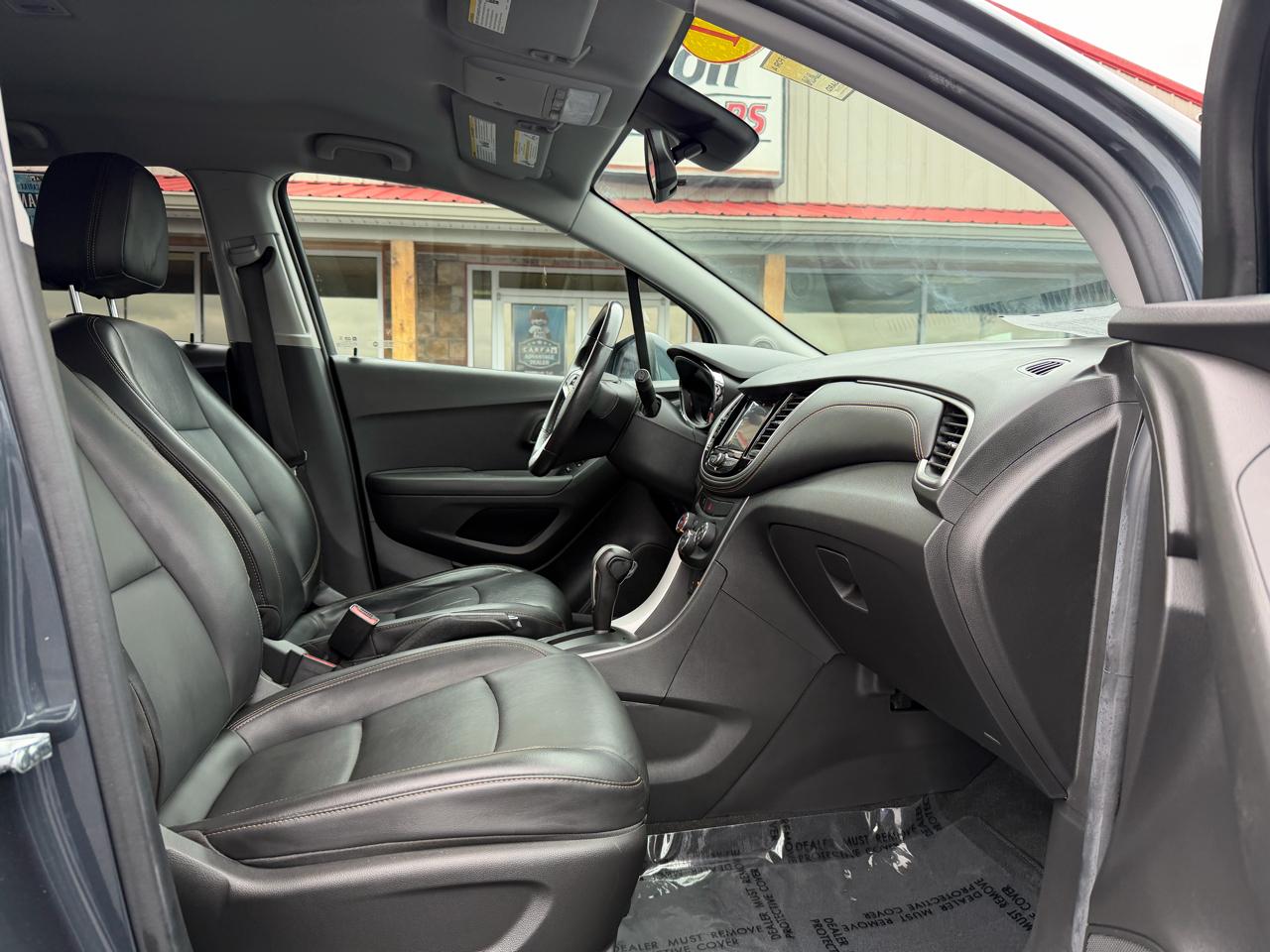 Chevrolet Trax FWD 4dr LT 2021