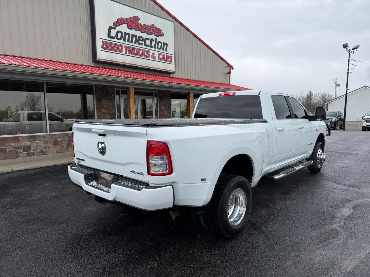 RAM 3500 Big Horn 4x4 Crew Cab 8' Box 2024