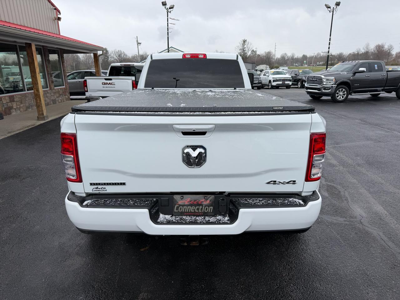 RAM 3500 Big Horn 4x4 Crew Cab 8' Box 2024