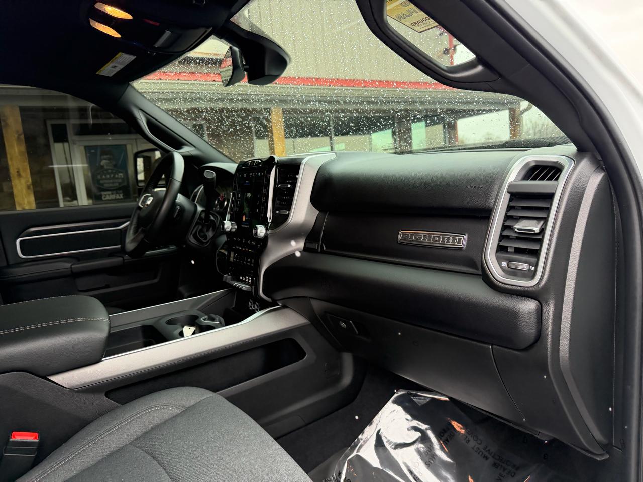 RAM 3500 Big Horn 4x4 Crew Cab 8' Box 2024