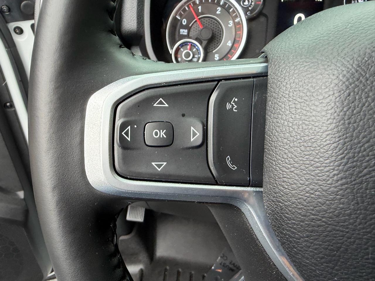 RAM 3500 Big Horn 4x4 Crew Cab 8' Box 2024