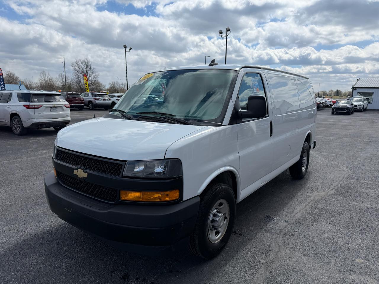 Chevrolet Express Cargo Van RWD 2500 135" 2021