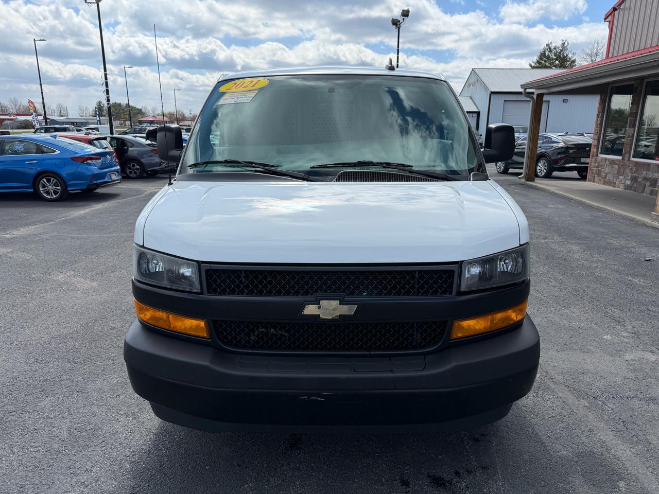 Chevrolet Express Cargo Van RWD 2500 135" 2021