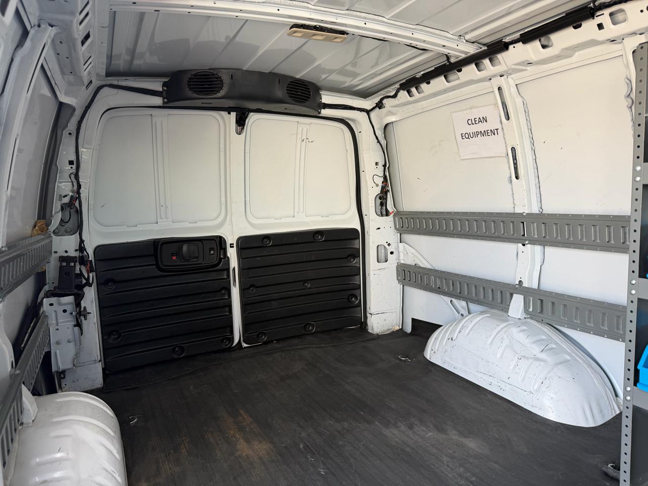 Chevrolet Express Cargo Van RWD 2500 135" 2021