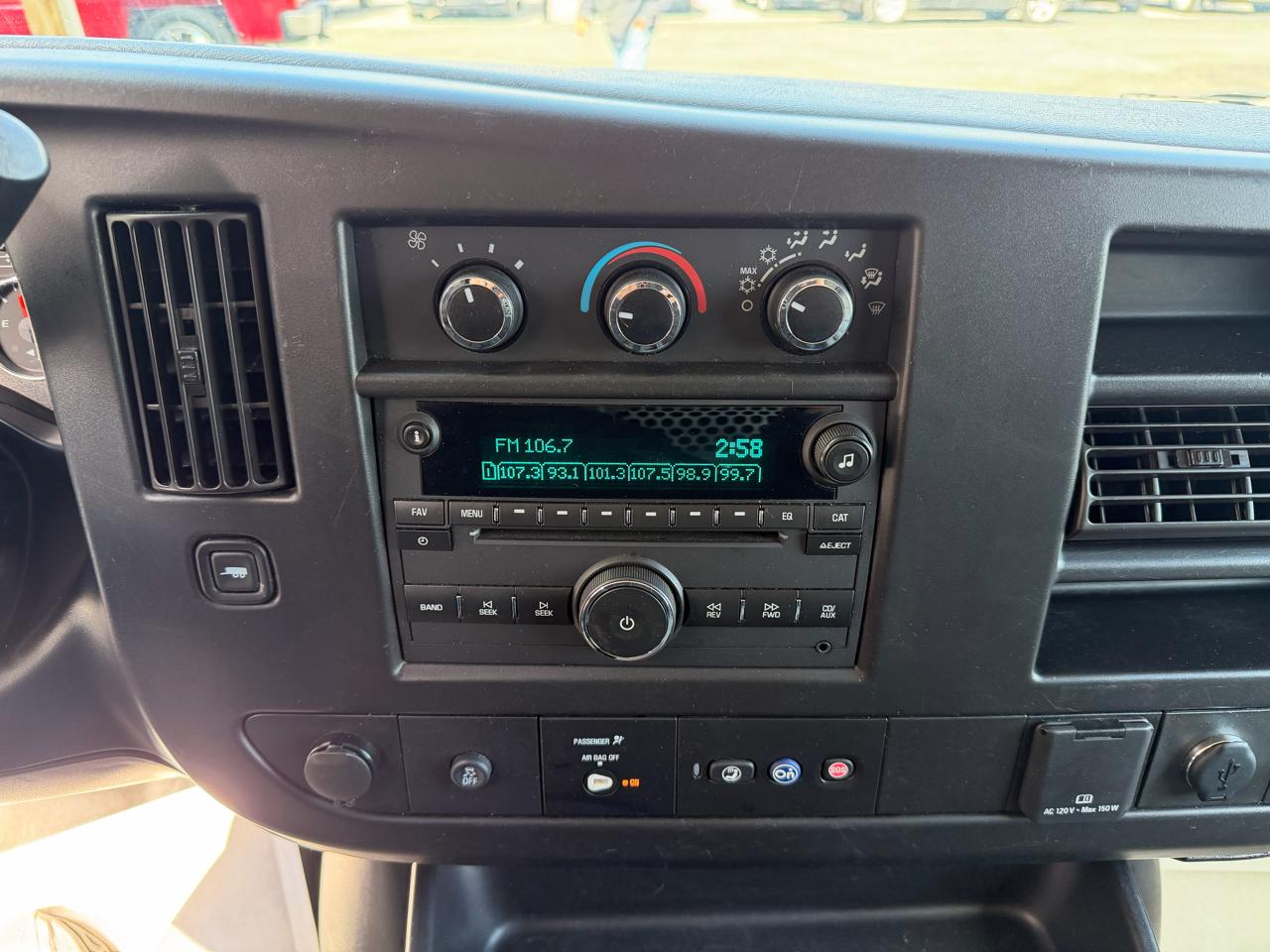 Chevrolet Express Cargo Van RWD 2500 135" 2021