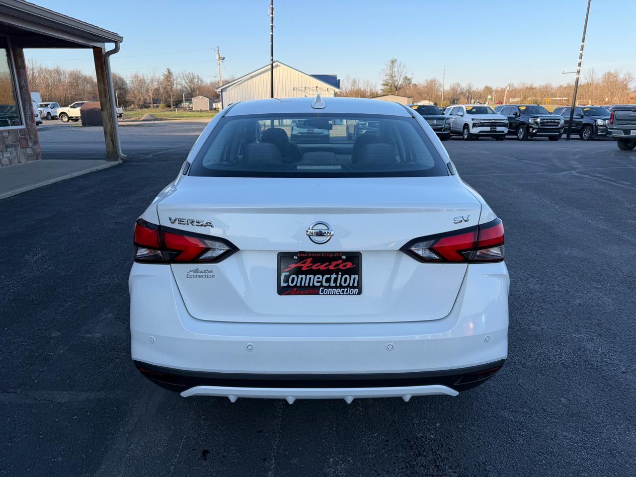 Nissan Versa SV CVT 2021