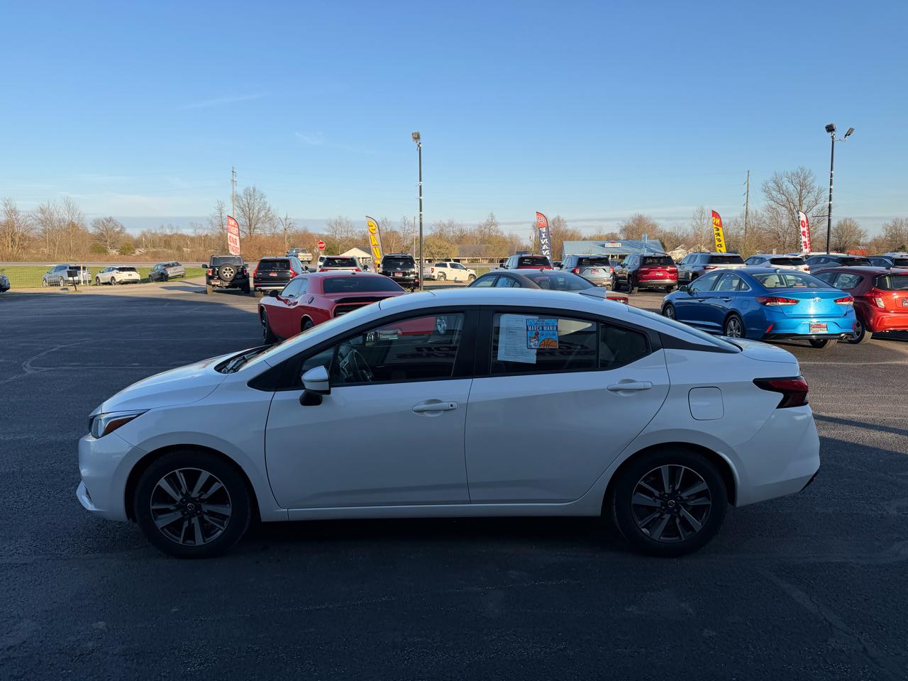 Nissan Versa SV CVT 2021