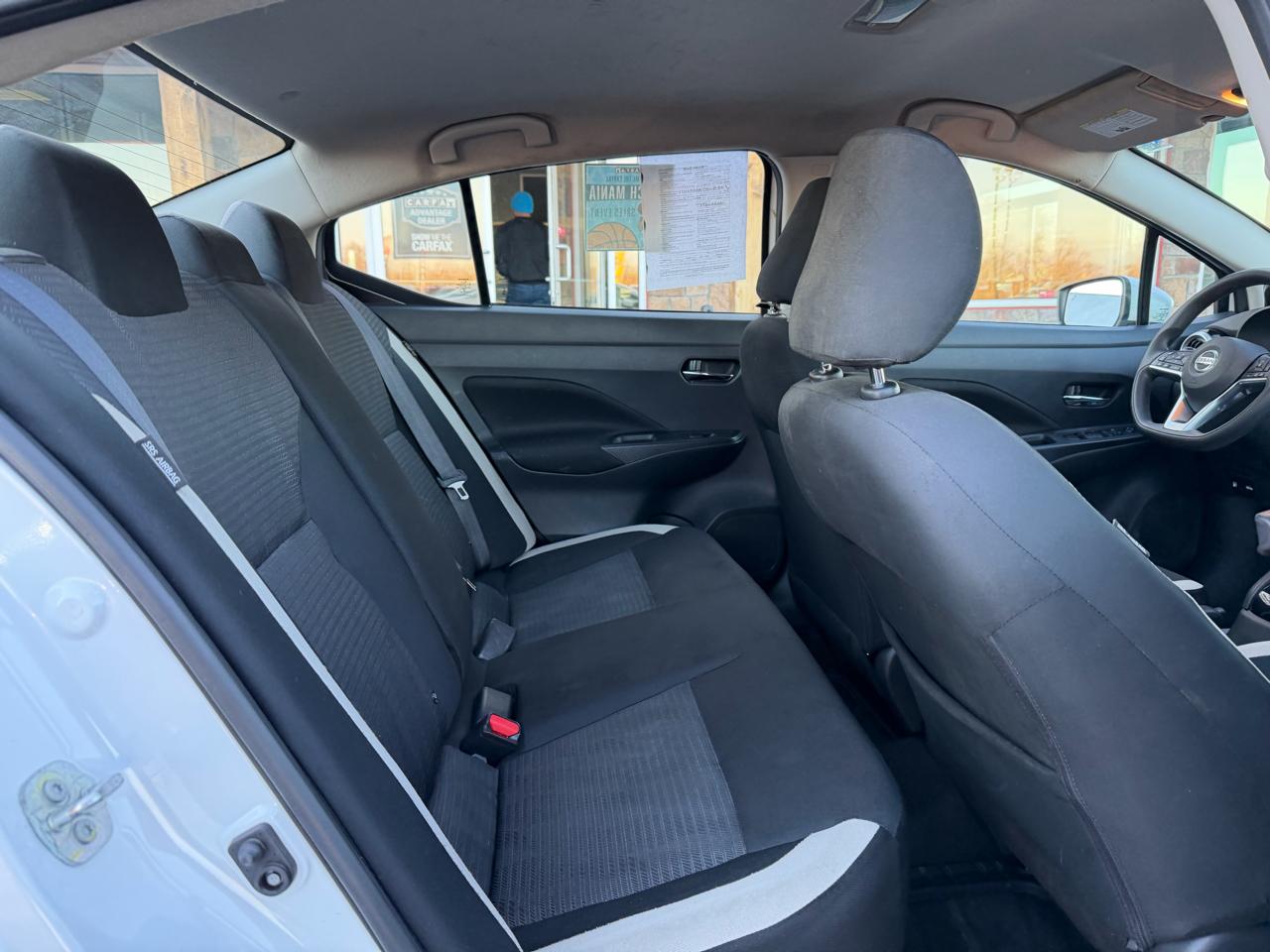 Nissan Versa SV CVT 2021