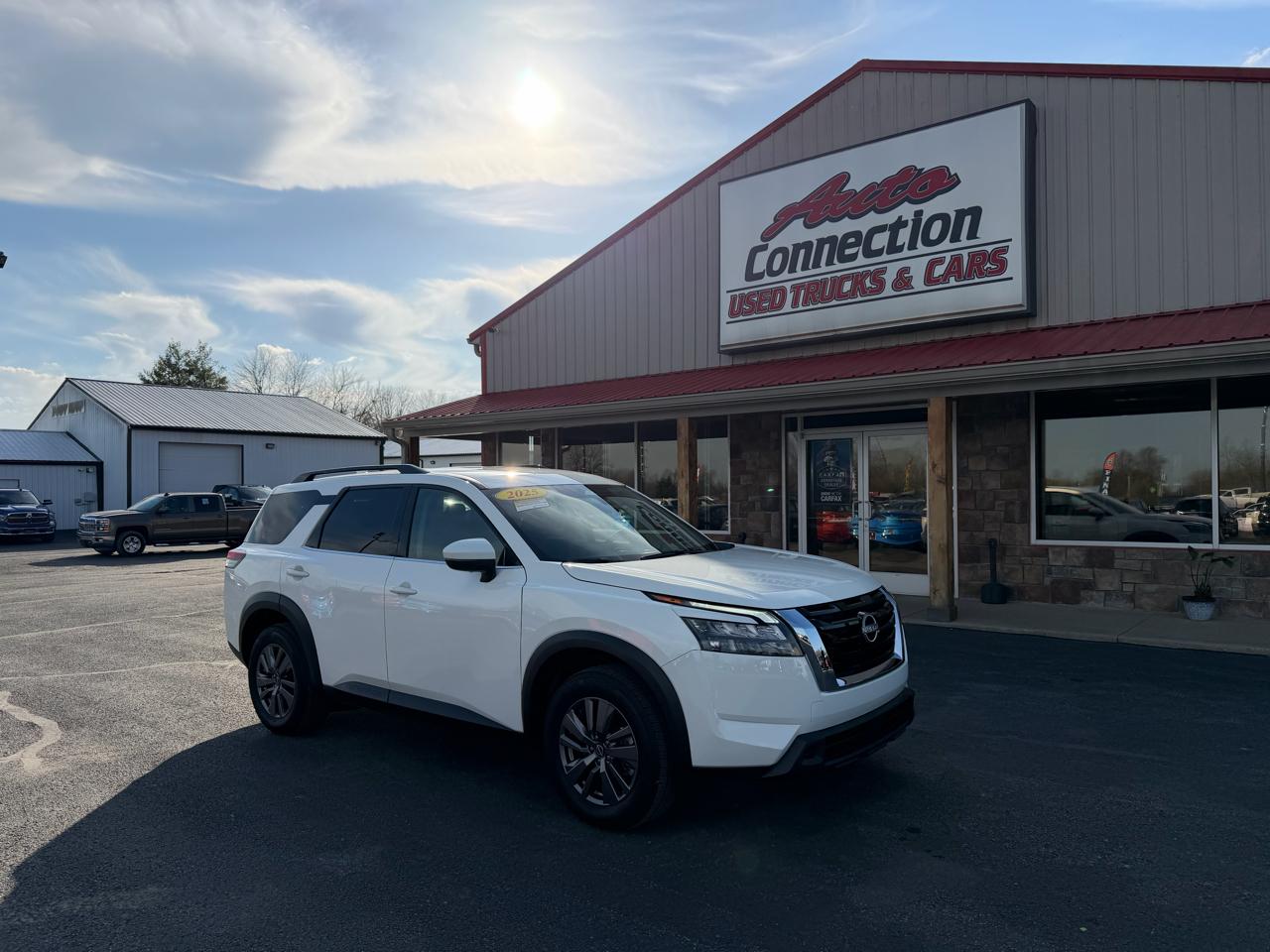 Nissan Pathfinder SV 2WD 2025