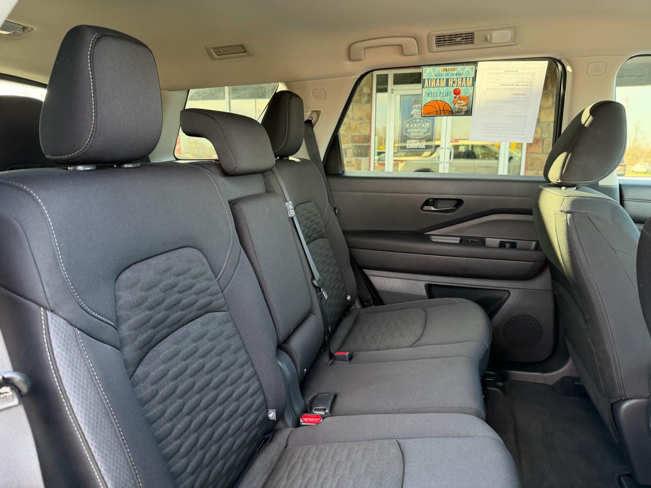 Nissan Pathfinder SV 2WD 2025