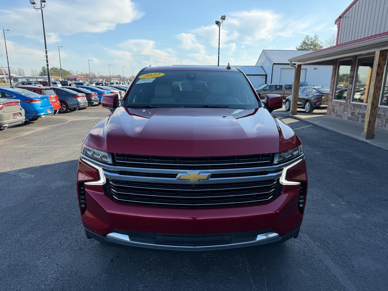 Chevrolet Suburban 4WD 4dr LT 2022