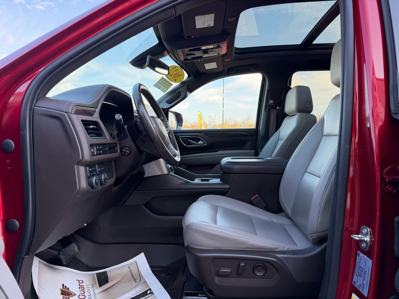 Chevrolet Suburban 4WD 4dr LT 2022