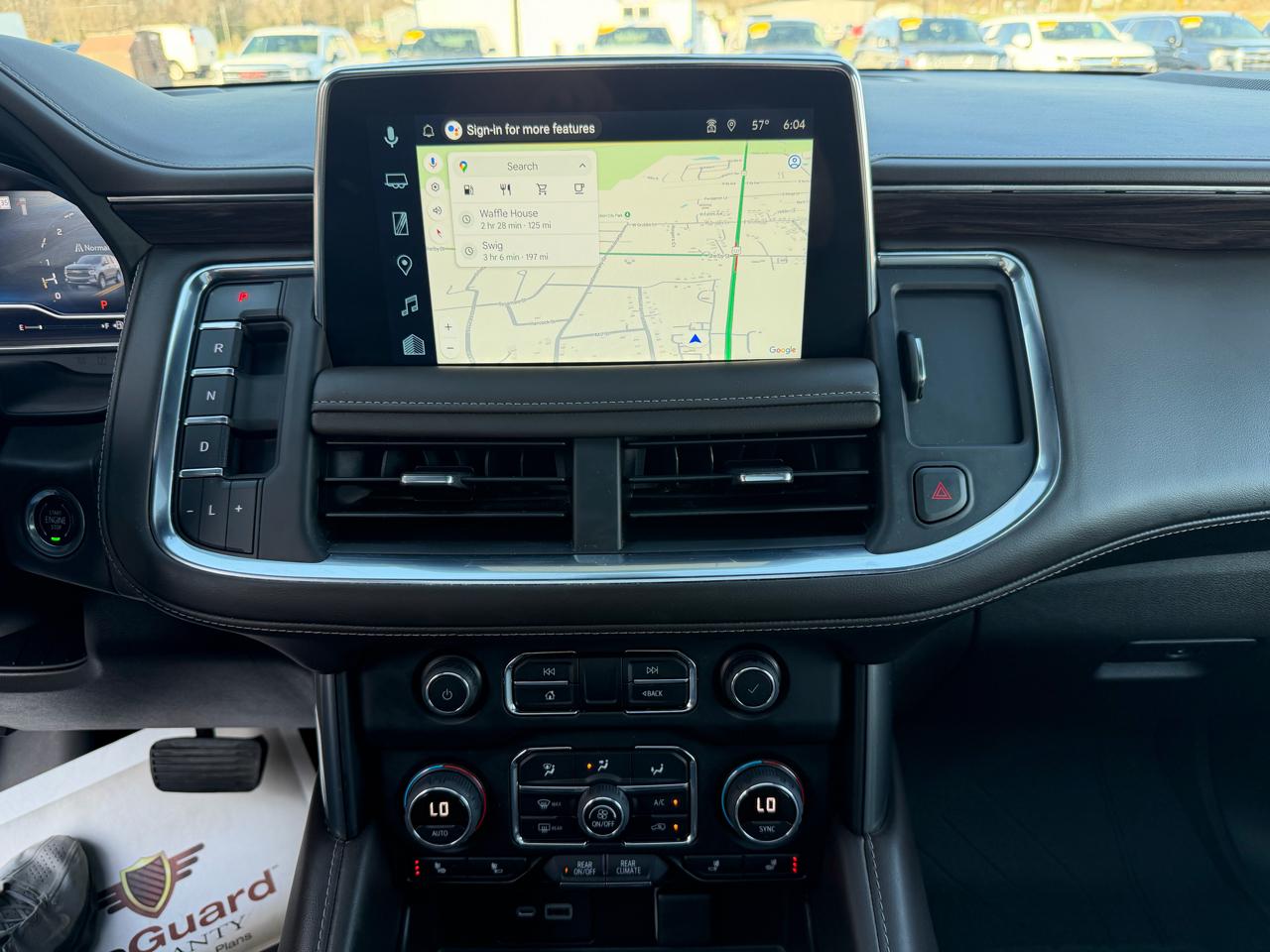 Chevrolet Suburban 4WD 4dr LT 2022