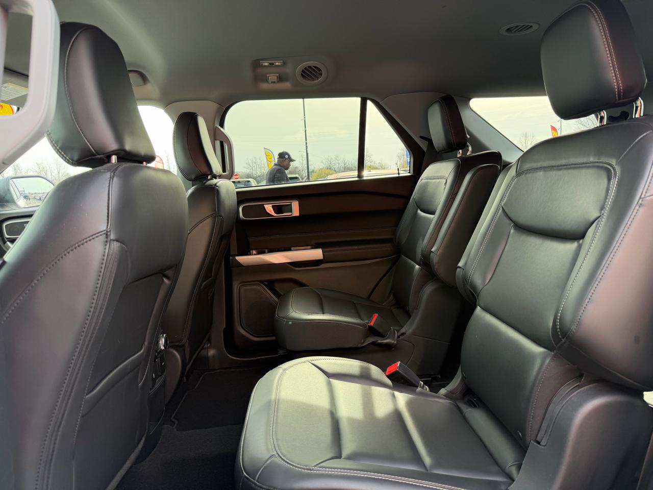 Ford Explorer 4WD 4dr XLT 2021