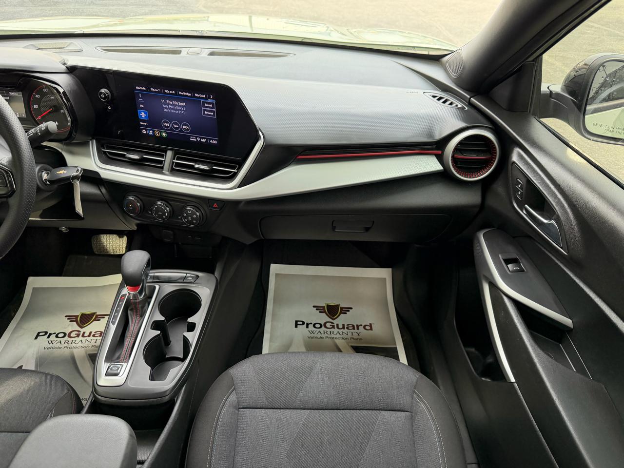 Chevrolet Trax FWD 4dr 1RS 2024