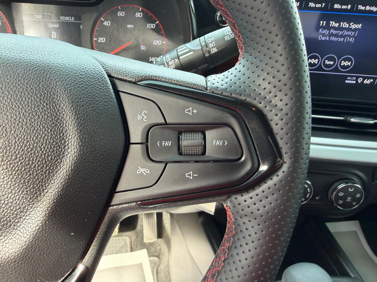 Chevrolet Trax FWD 4dr 1RS 2024